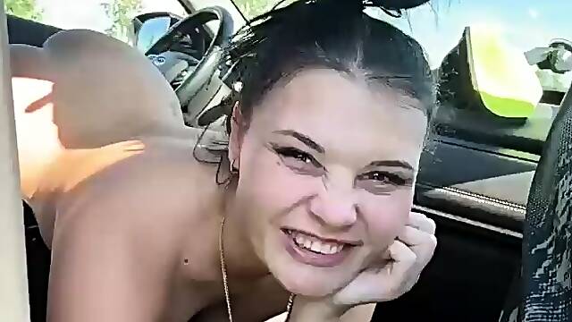 Russian slut get cum on pussy after hard anal sex in the car