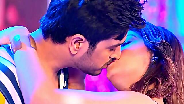 Lovely Amateur teen brunette masturbating outdoor