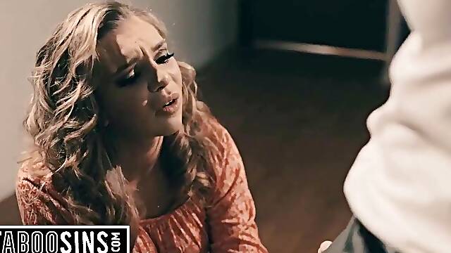 Hawt Golden-haired Secretary Bangs Her Boss on Her 1st Day at Work