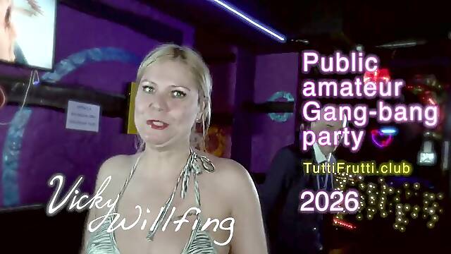 Public amateur gang-screw party