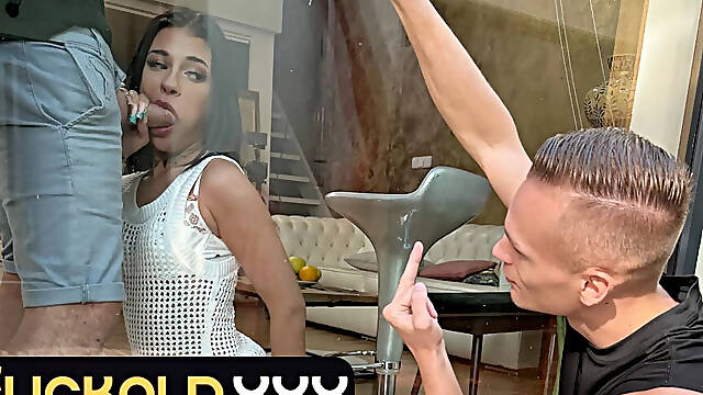 PICKUP CLUB - Lustful girlfriend Chloe Heart memorable porn movie scene