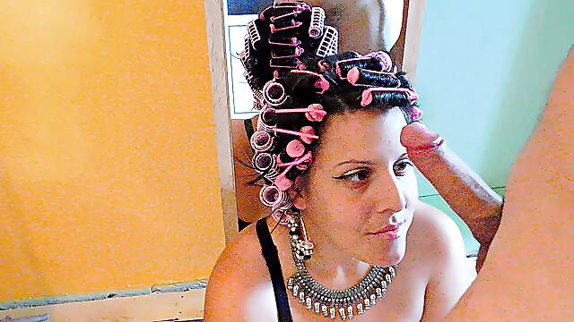 Thick amateur teen with tight curlers got her big ass fucked and receiving cumshot on her hair