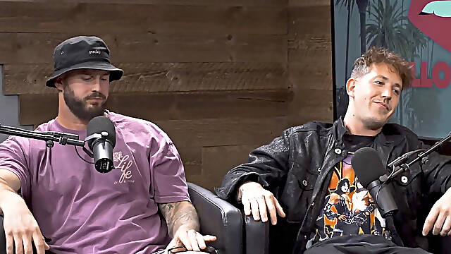Karmen Karma Sprays Breast Milk in Face (co-hosted by Harry Jowsey)